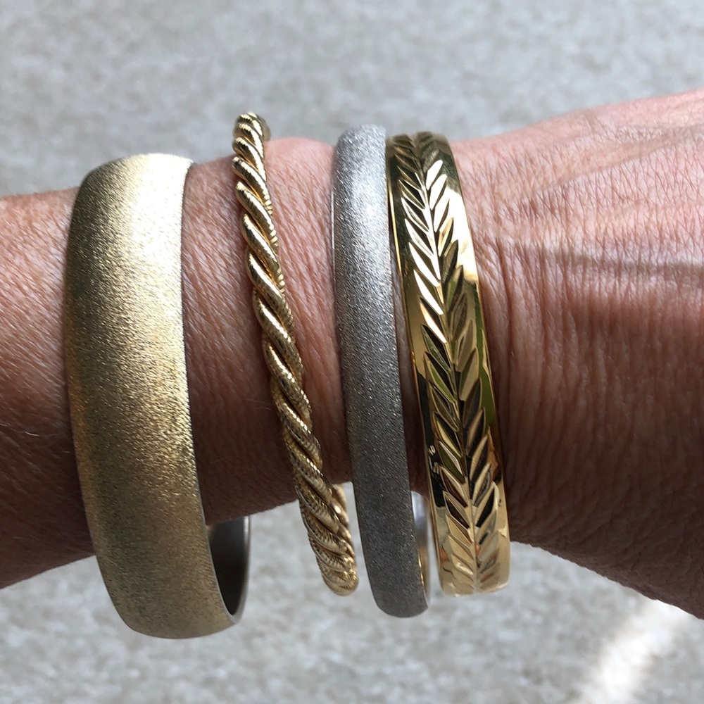 4 vintage bangles